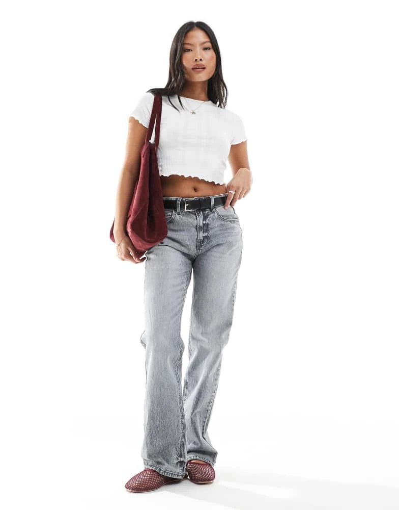 Stradivarius Stradivarius Petite D98 straight leg jeans in dark grey wash 1