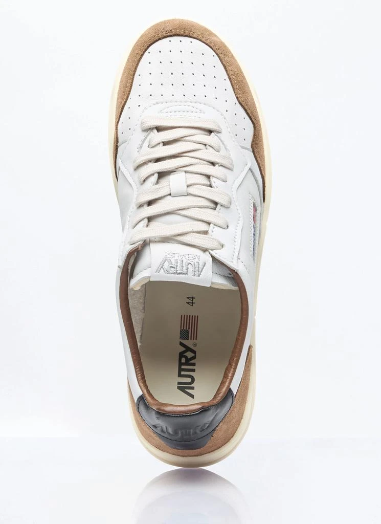 Autry Medalist Low Sneakers 7