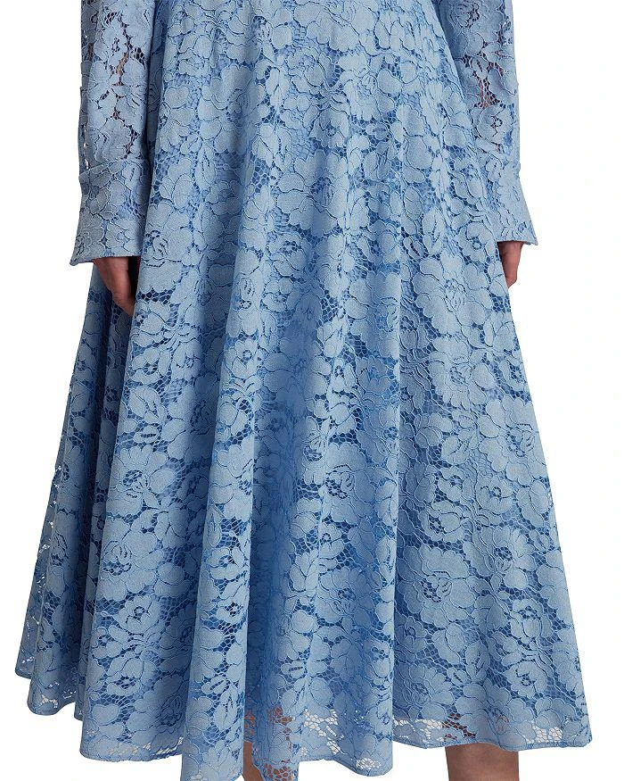 dress of laces Élysée main image 0