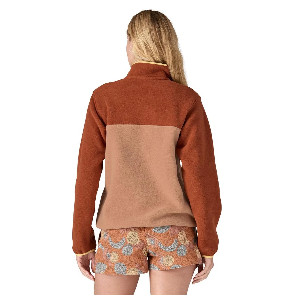 Patagonia Patagonia Lightweight Synchilla Snap-T Fleece Pullover - Women's 4