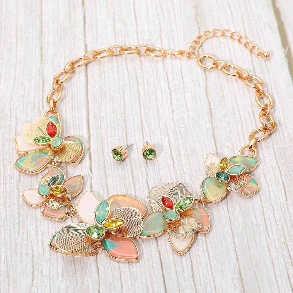 FASHNZFAB Stone Accent Resin Metal Cutout Floral Link Statement Necklace