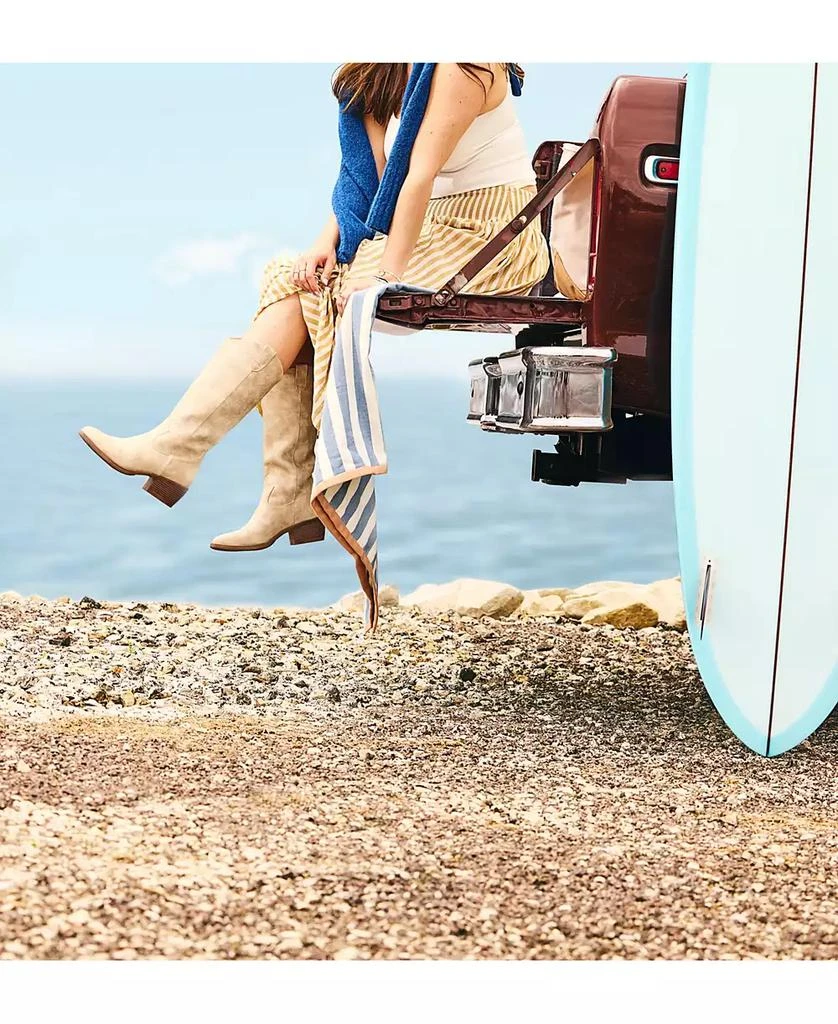 Blowfish Malibu Women
s Radio Almond Toe Knee High Western Boots 6