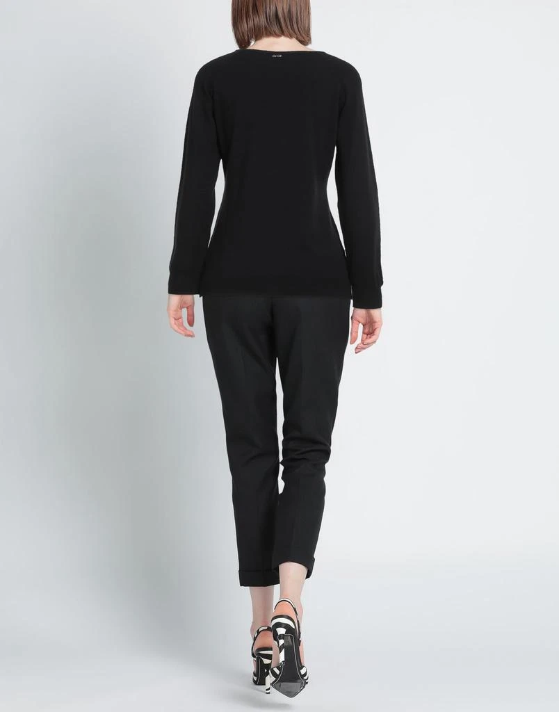 NO-NÀ Sweater 3