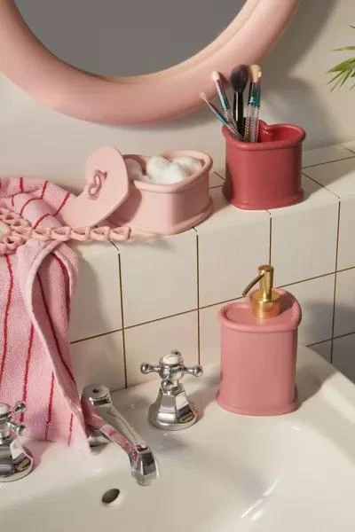Urban Outfitters Heart Soap Dispenser 6