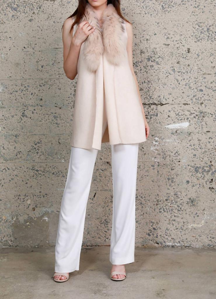 DOLCE CABO Dolce Cabo - Women
s Cream Fur Collar Vest