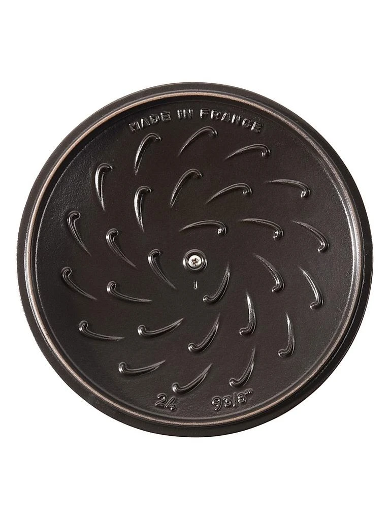 Staub Cast Iron Essential French Oven 2