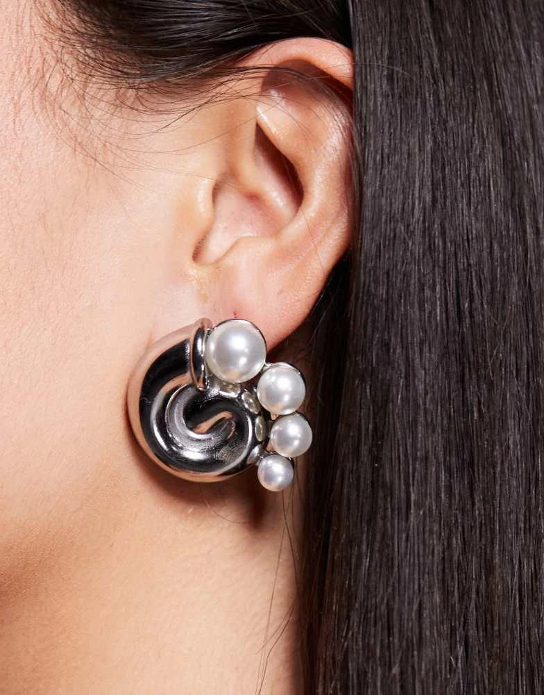 8 Other Reasons 8 Other Reasons swirl chunky earrings with pearl detail in rhodium plated 4