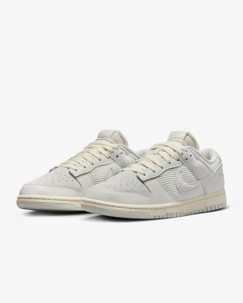 NIKE Nike - Men's Dunk Low Waffle Sneaker 5