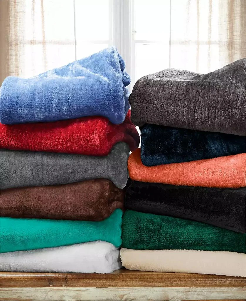 Superior Wrinkle Resistant Plush Fleece Blanket 2