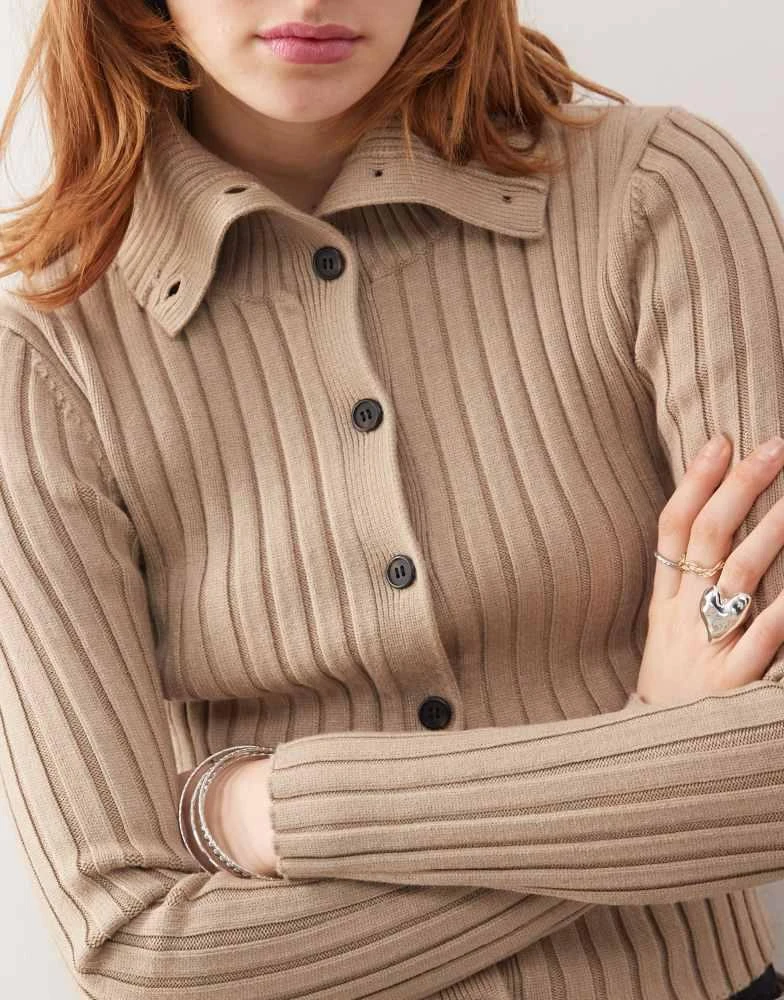 Weekday Weekday Jackie chunky rib cardigan with high neck in beige 2