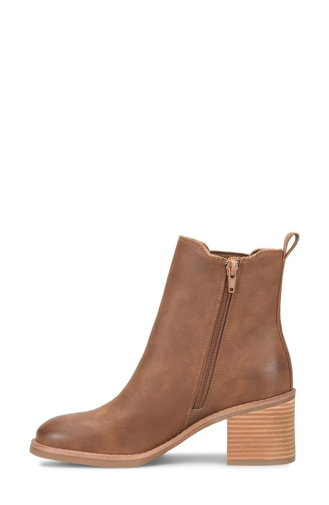 B O C Finn Chelsea Boot 8