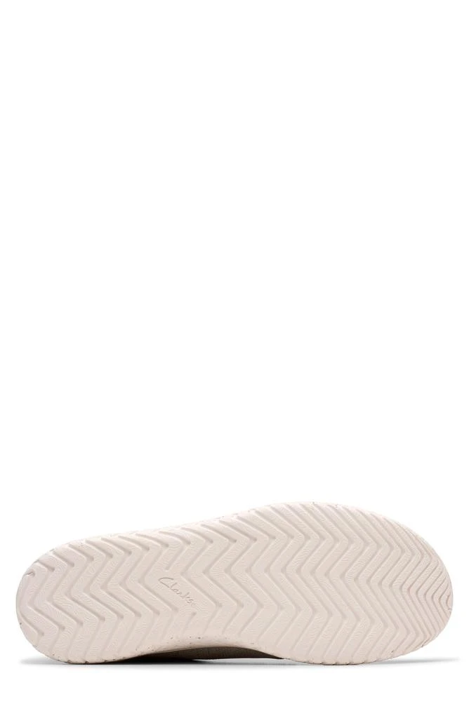 Clarks Relaxlite Derby 4