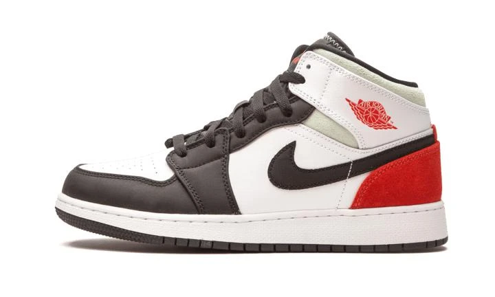 Jordan Air Jordan 1 Mid SE GS 1