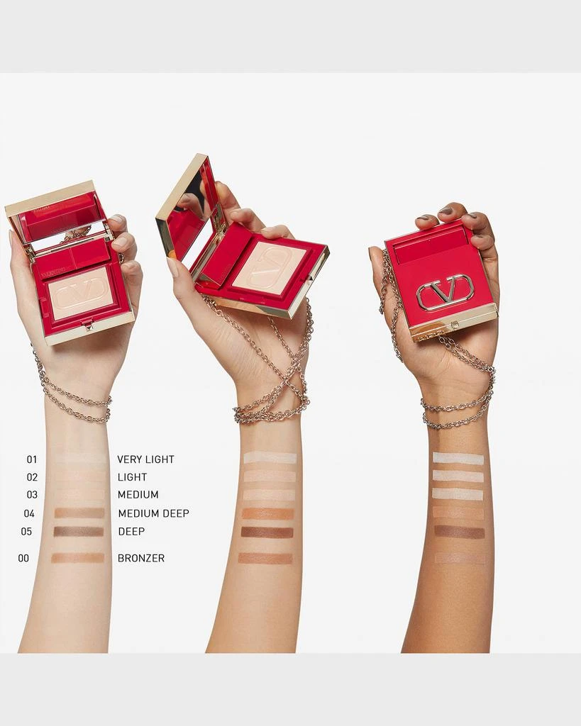 Valentino VLTN Go-Clutch Bag with Refillable Finishing Powder 2