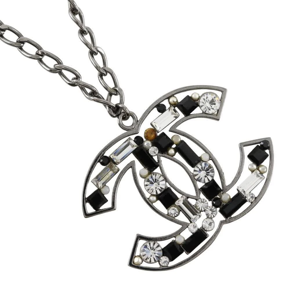 Chanel Cc Pendant Necklace Metal With Crystals Metal Necklace Jewelry (Pre-Owned)