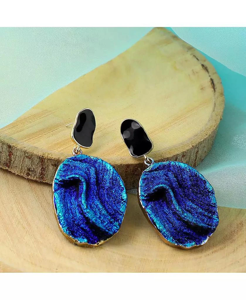 SOHI Women
s Blue  Textured Oval Drop Earrings 2