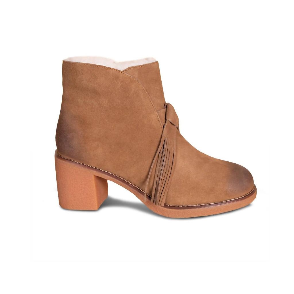 Cloud Nine Cloud Nine - LADIES MADISON SHEEPSKIN BOOT