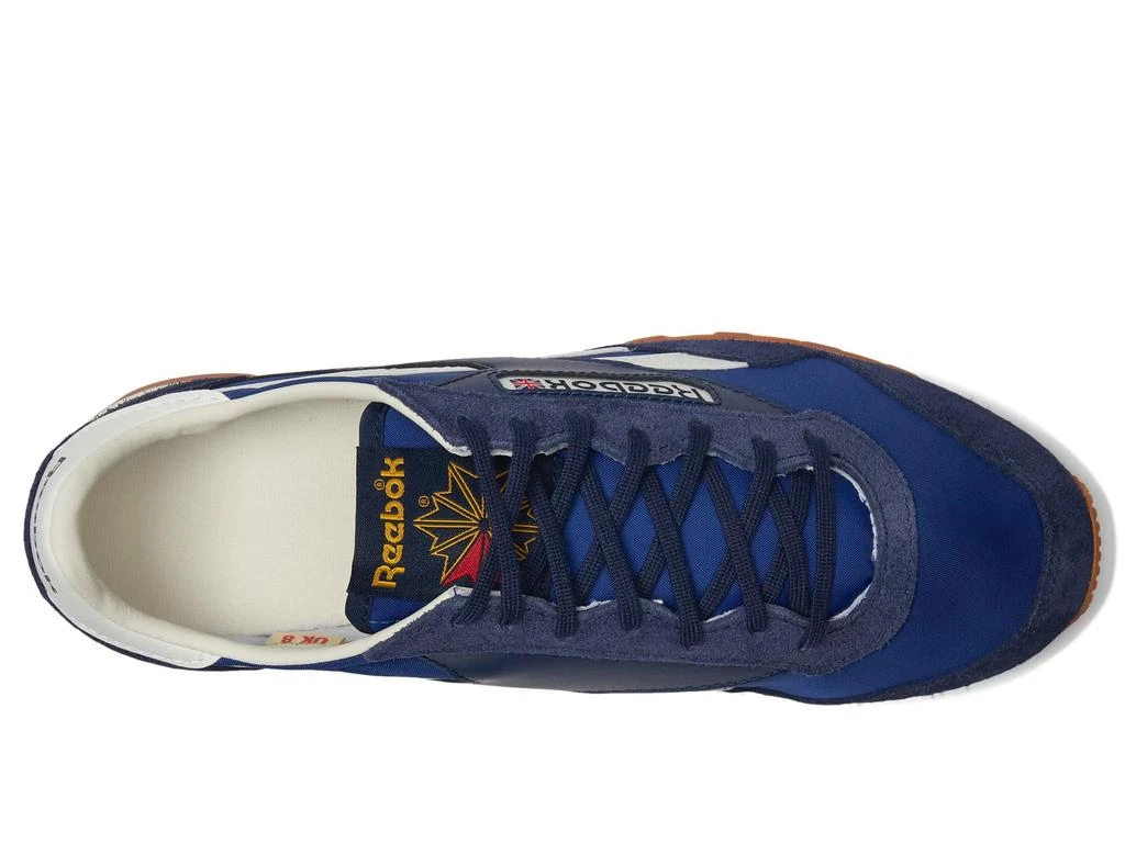 Reebok Aztec II 2