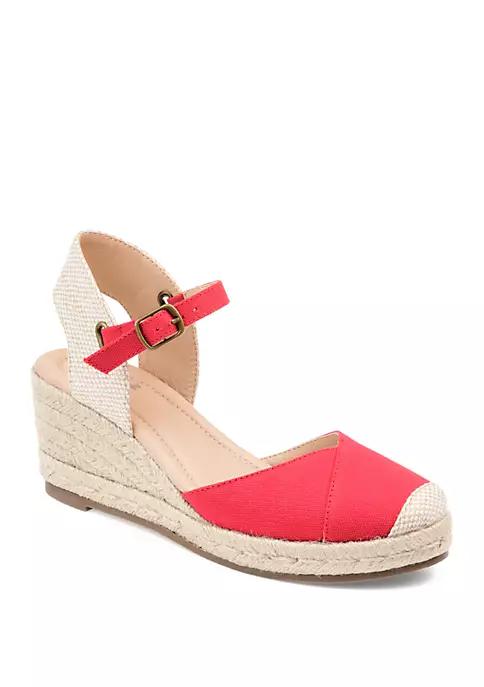 Journee Collection Comfort Ashlyn Wedge