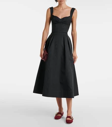 Roger Vivier Très Vivier Babies suede Mary Jane flats 3