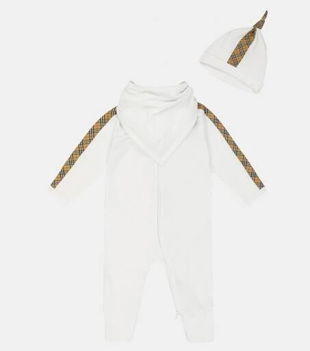 Burberry Baby onesie, bib and hat set 2