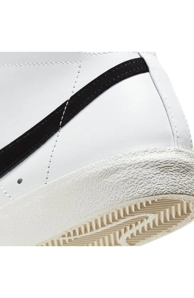 NIKE Blazer Mid '77 Sneaker 9