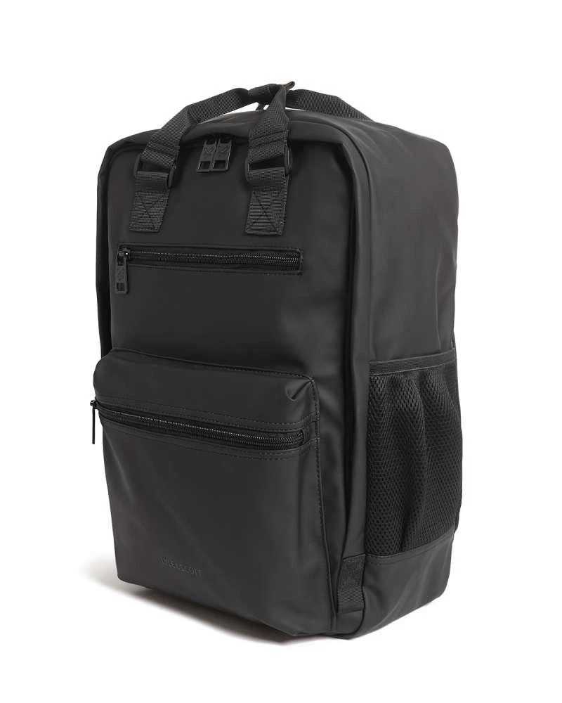 Lyle
Scott Lyle
Scott Bags weather resistant backpack in z865 jet black