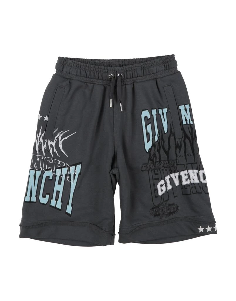 Givenchy Shorts 
Bermuda