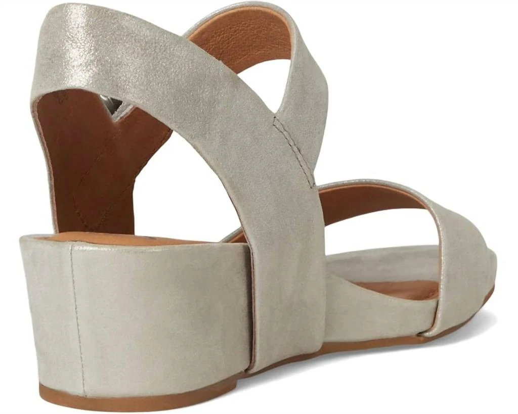 Söfft Women Vaya Wedge In Silver/stone 5