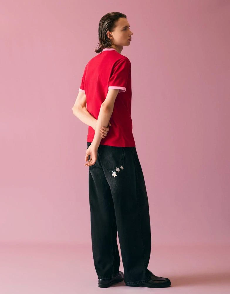 Bershka Bershka Contrast print short sleeve t-shirt in red 2