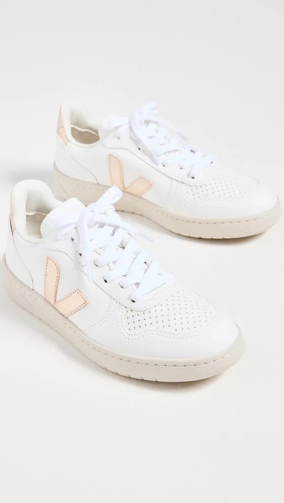 Veja V-10 Sneakers 3