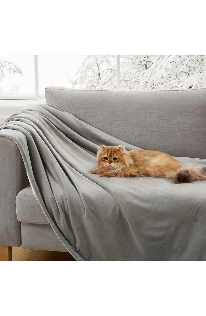 UGG Bliss Fuzzy Throw 2