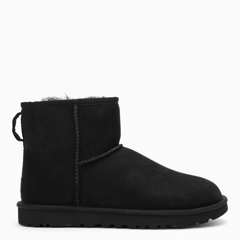 UGG Classic Mini II black boot 1