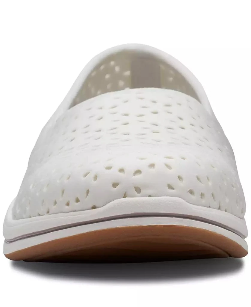 Clarks Women's Cloudsteppers Breeze Emily Perforated Loafer Flats 3