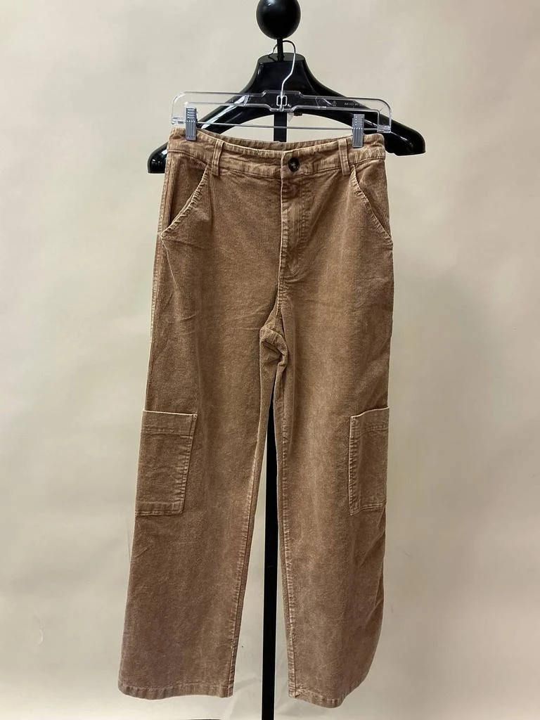 Hem 
Thread Hem 
Thread - Wide Leg Corduroy Pant 2