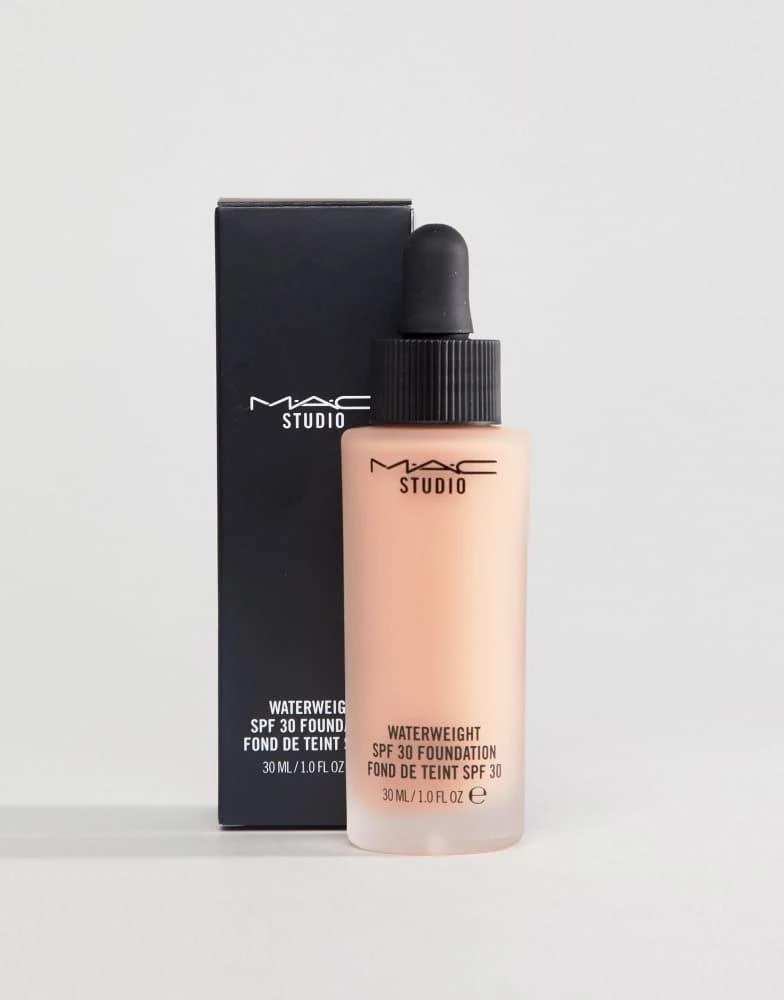 MAC MAC Studio Waterweight SPF 30/PA++ Foundation 21