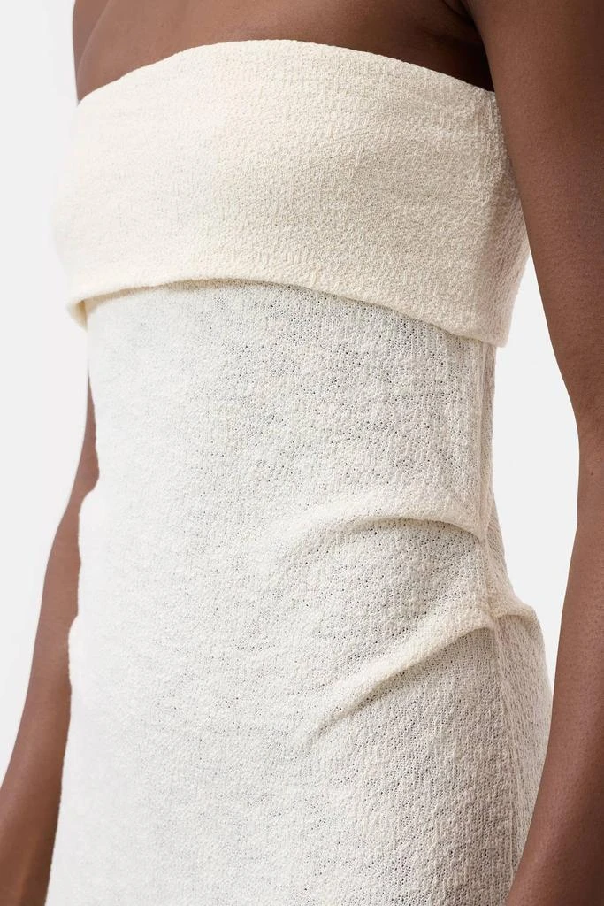 Shop Closed - Cotton Bandeau Dress on Sale at BeyondStyle  Get 79% Off  Closed - Cotton Bandeau Dress with Limited-Time Flash Deals, Exclusive  Discounts, and Special Offers. Enjoy Unbeatable Savings on