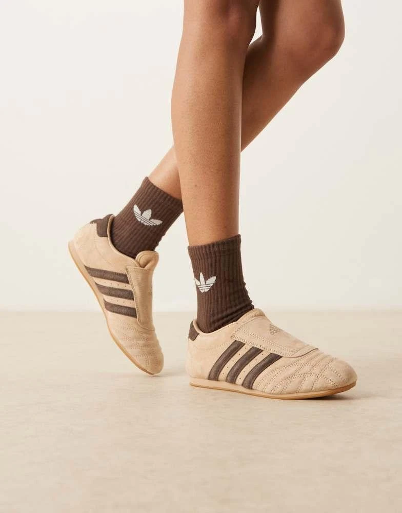 Adidas adidas Originals Taekwondo trainers in light brown 1