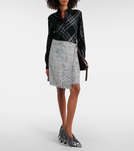 Burberry Sweep 100 fringed wool pumps 2