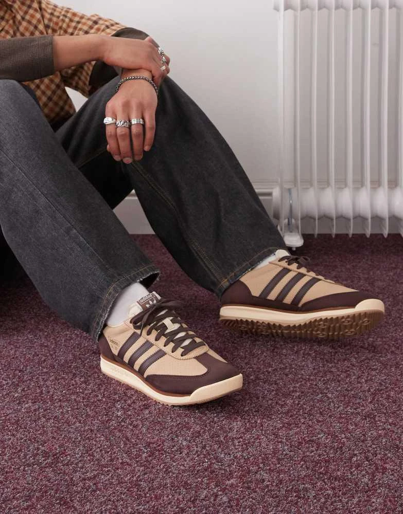 Adidas adidas Originals SL 72 RS trainers in light brown  display picture 2