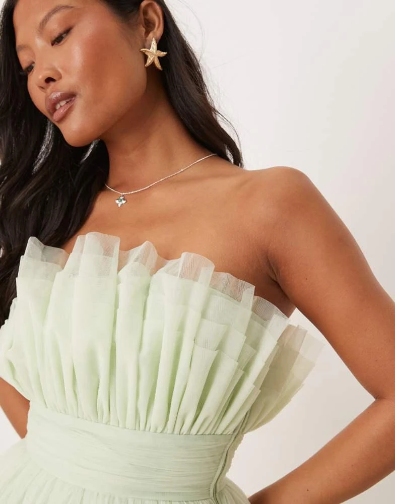 Shop Lace & Beads Petite bandeau structured mini dress in pistachio on Sale  at BeyondStyle  Get 70% Off Lace & Beads Petite bandeau structured mini  dress in pistachio with Limited-Time Flash
