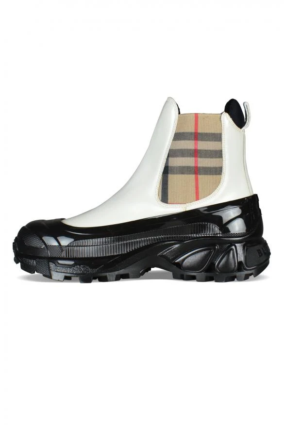 Burberry Chelsea Boots 3