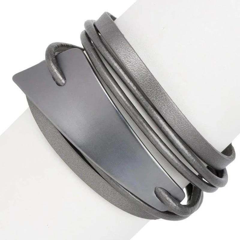 Saachi Style Absolute Zero Leather Bracelet 1
