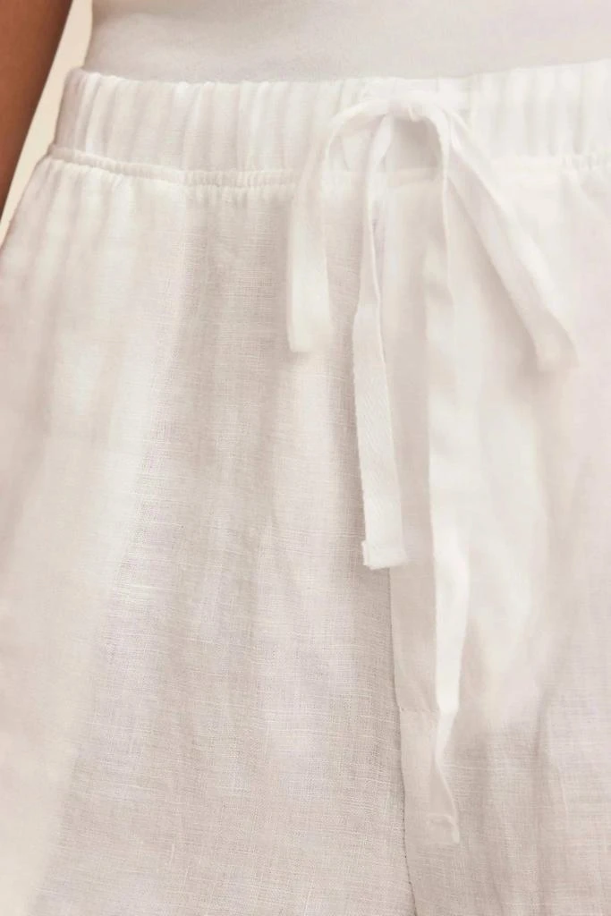 Velvet by Graham & Spencer Velvet By Graham & Spencer - Amber Linen Shorts 3