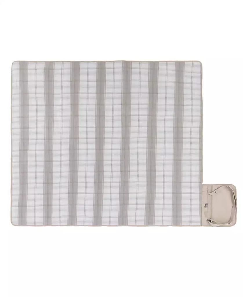 ONIVA Outdoor Picnic Blanket Tote 3