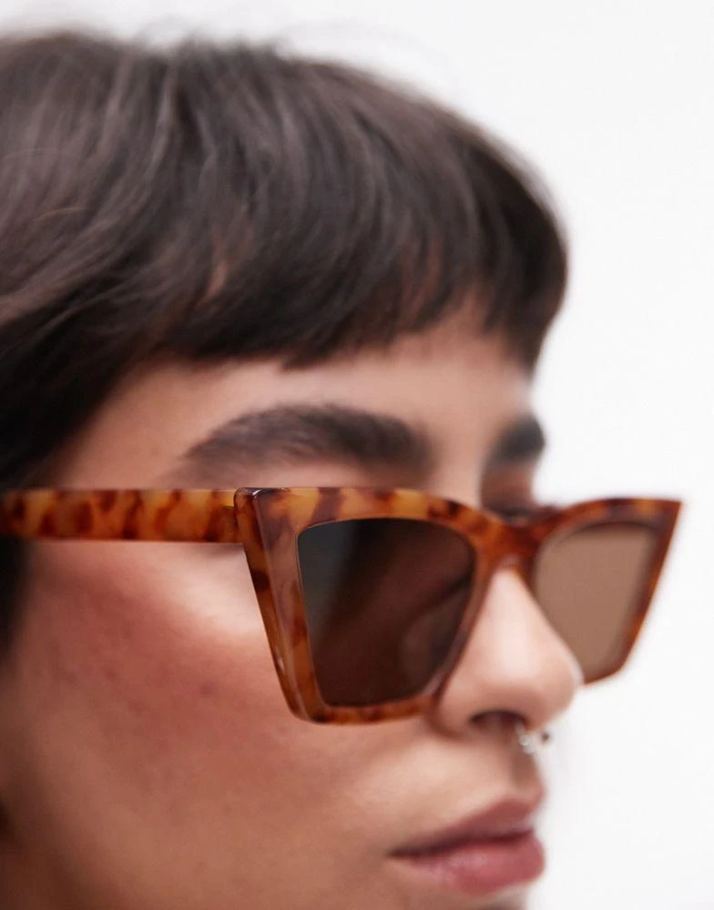 Topshop Topshop Lilian oversized cat eye glasses in brown tort 3