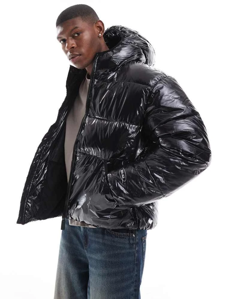 Bershka Bershka high shine puffer jacket with hood in black 1