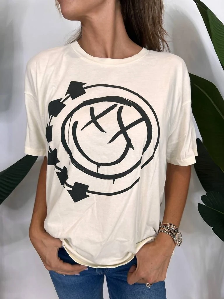 DAYDREAMER Daydreamer - Blink 182 Smiley Solo Tee 2