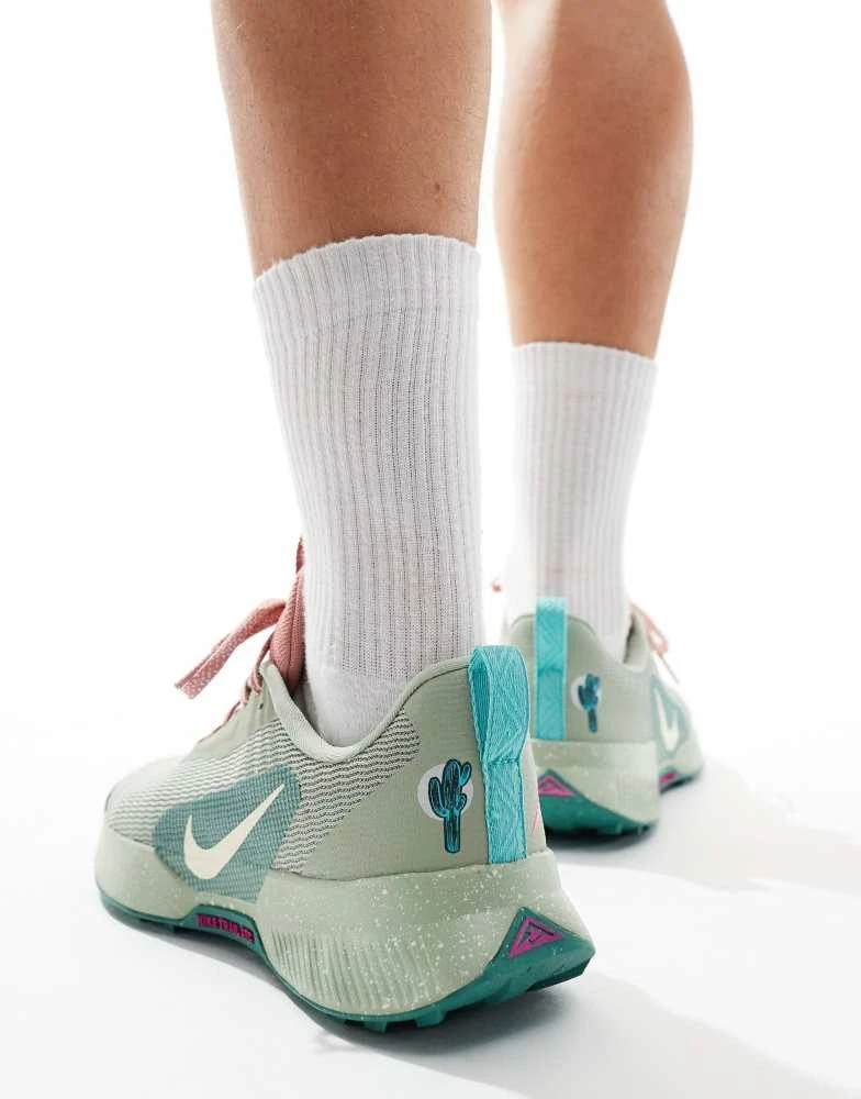 NIKE Nike Running Juniper Trail 3 trainers in light green 5