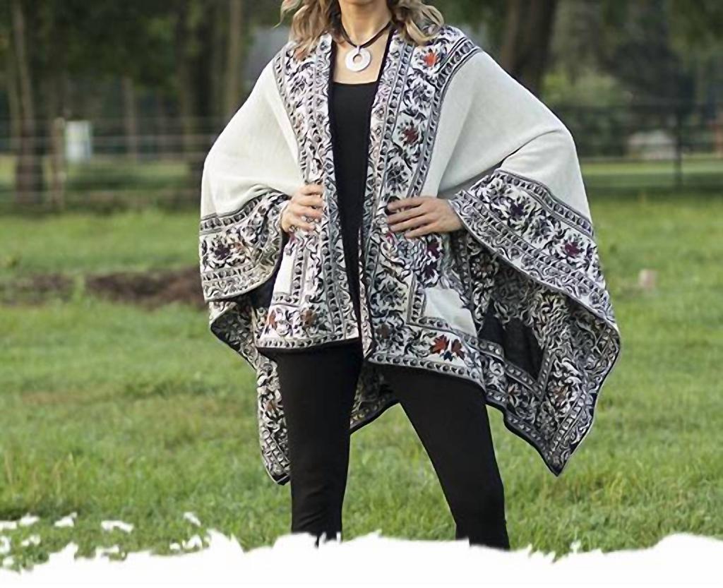Cloud Nine Cloud Nine - Reversible Ruana Cape
